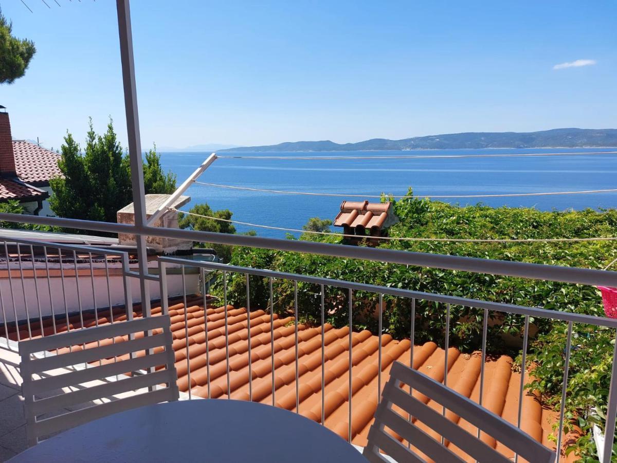 Amazing View Over The Beach Omis Exterior photo